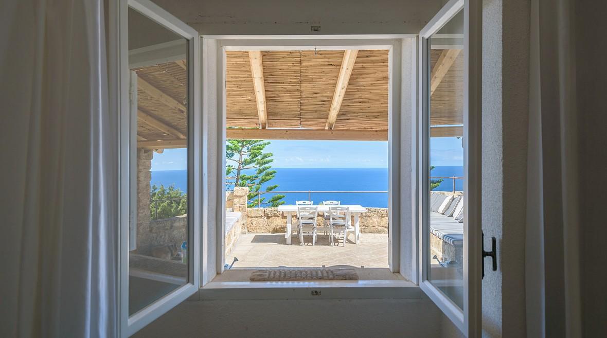 First floor - Living room sea view