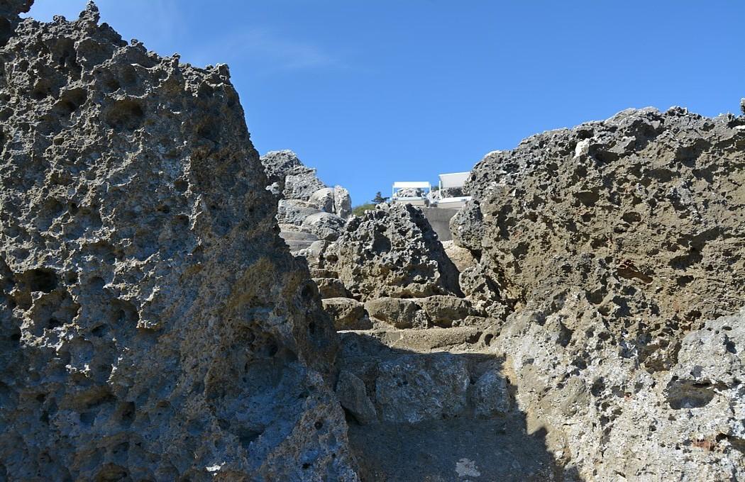 Ausgestattete Bucht mit Zugang zum Meer