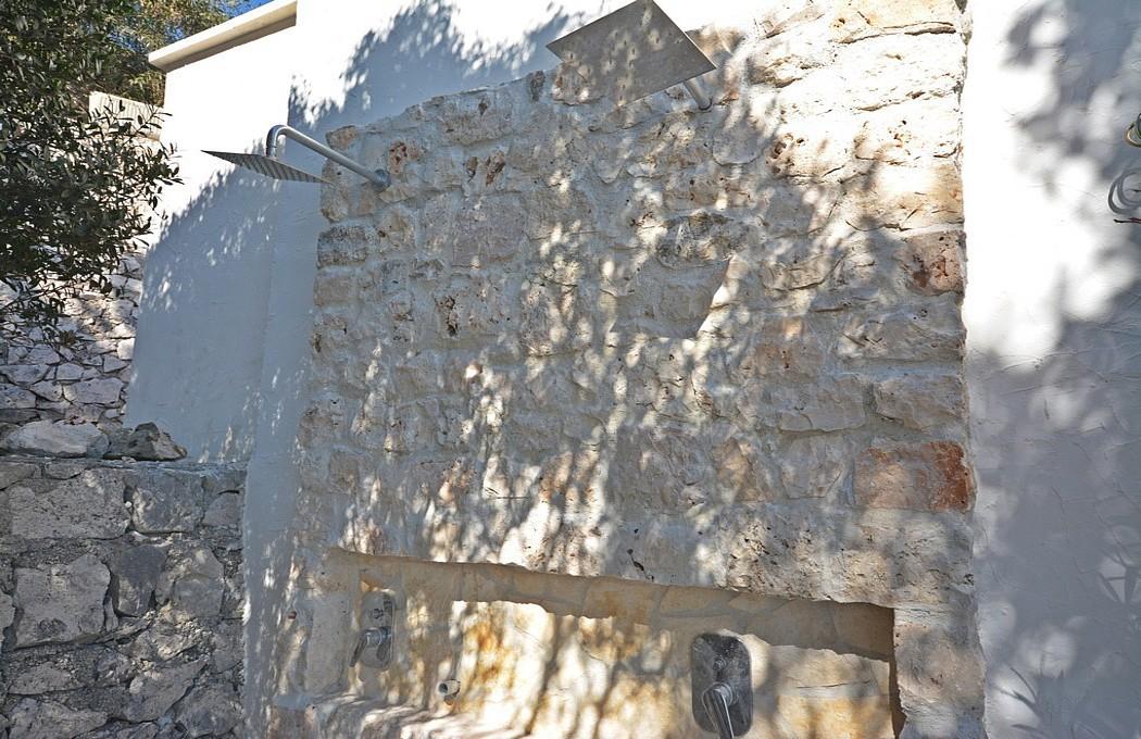 Dépandance -Troisième terrasse douche