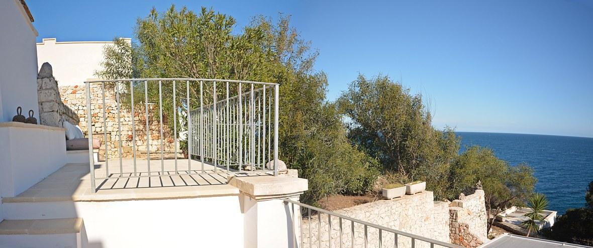 Erster Stock - Ausgestattene Terrasse mit Meerblick