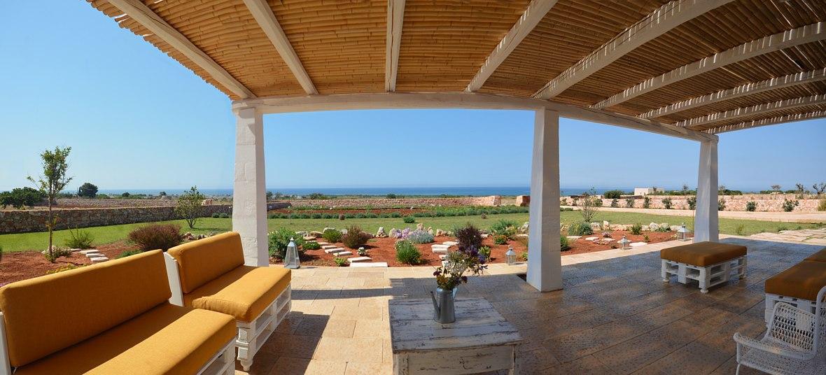 Sea view furnished pergola 