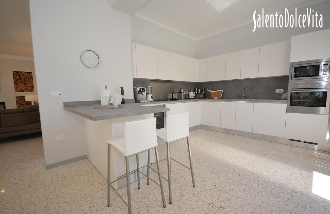 Ground floor, fully equipped kitchen corner