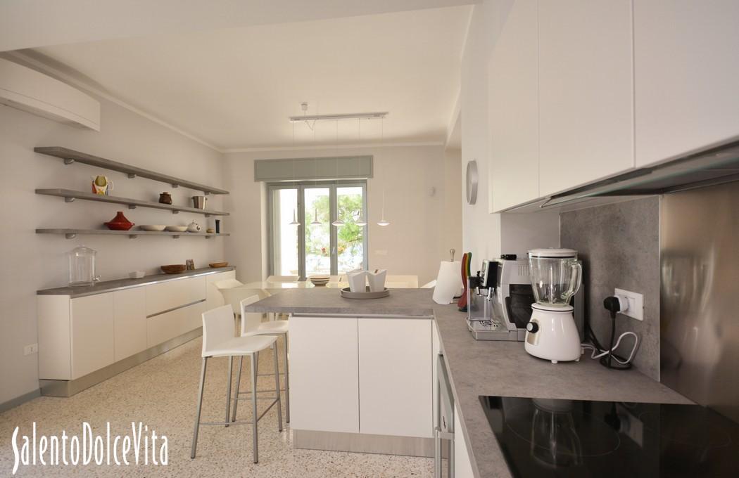 Ground floor, fully equipped kitchen corner