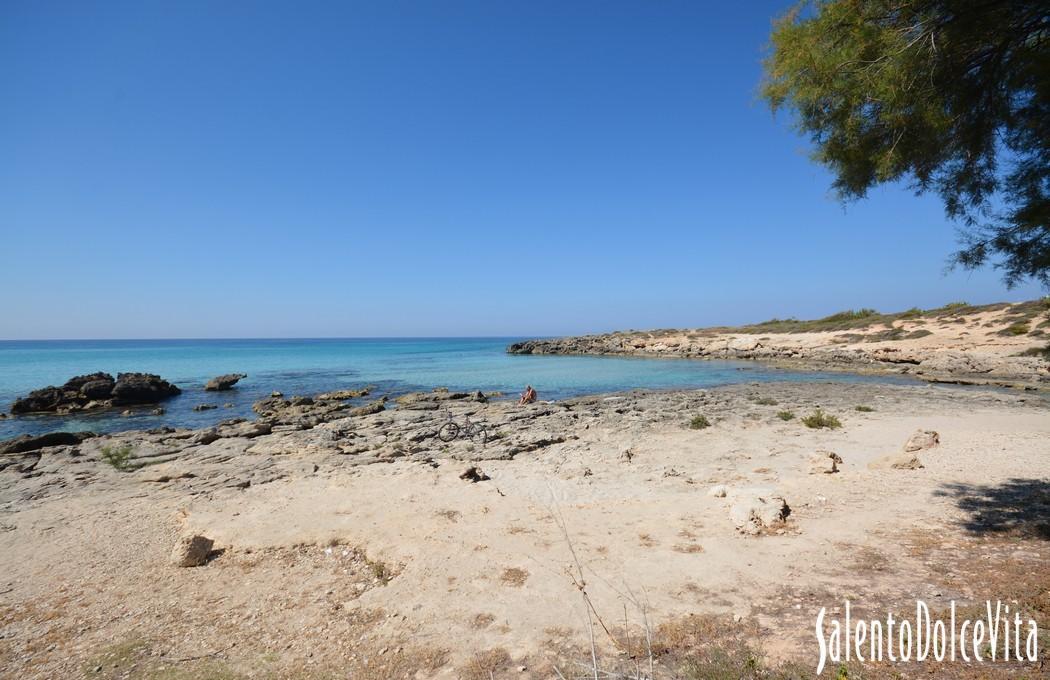 Sentiero con accesso al mare