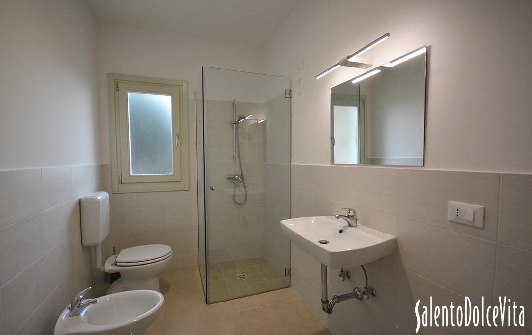 Annex - Double bedroom bathroom