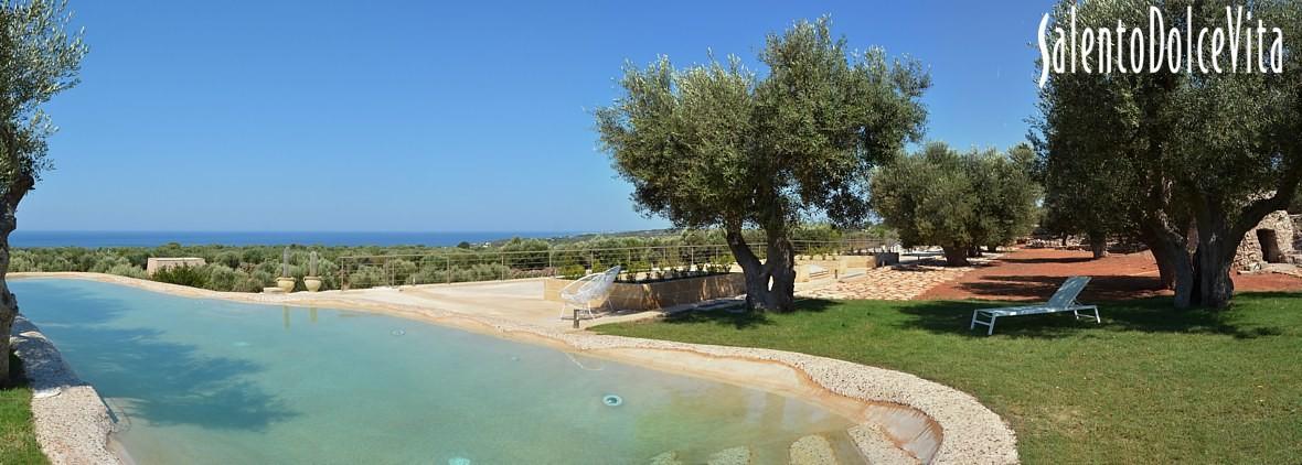 Piscina e vista panoramica del mare