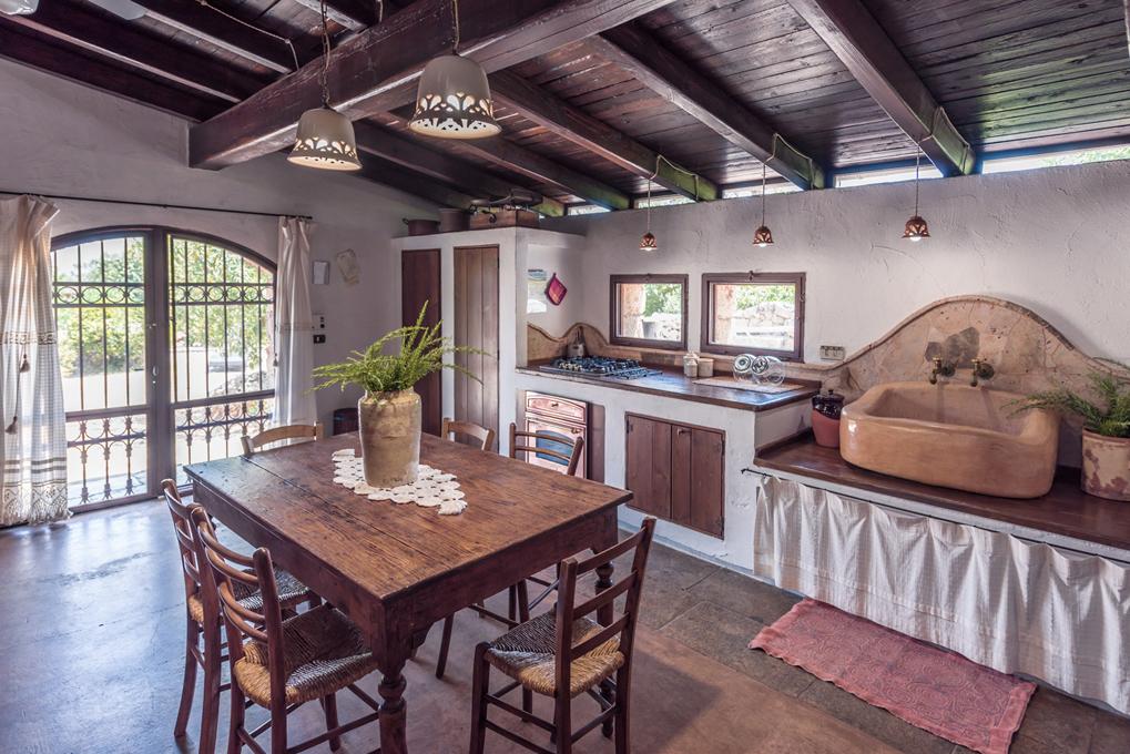 Trullo Kitchen living room