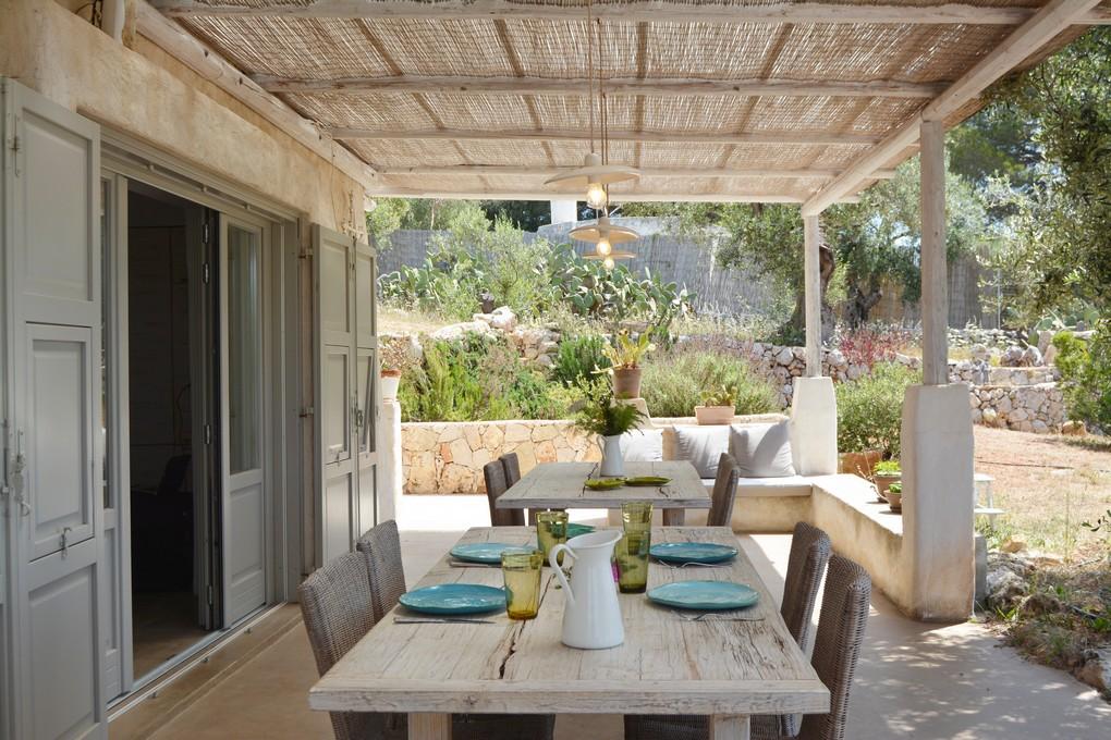 Furnished pergola