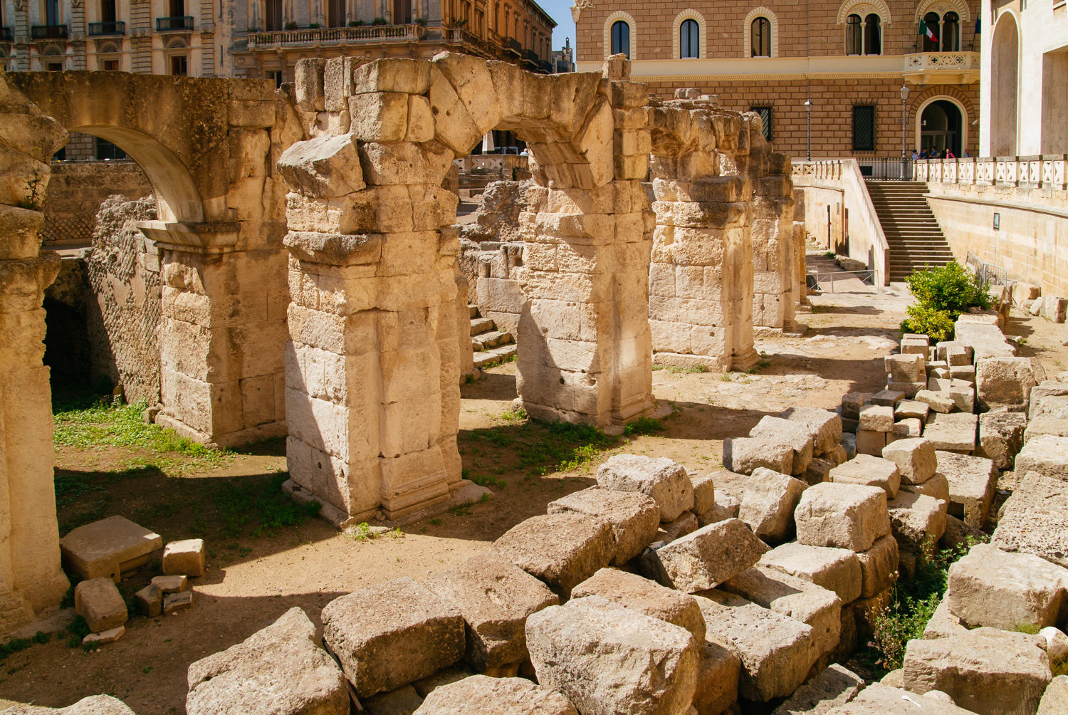Lecce - vieille ville - Centre historique - amphithéâtre romain