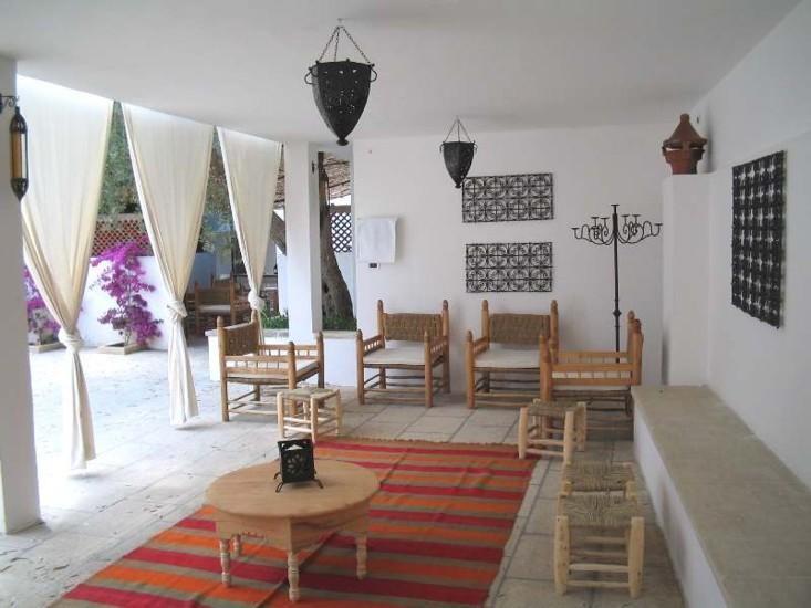 Common furnished verandah