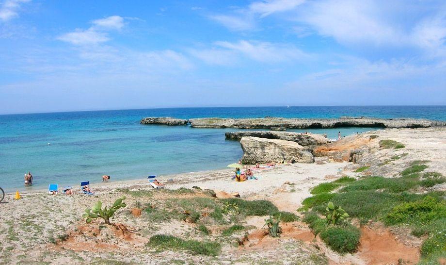 Torre Specchia sandy beach