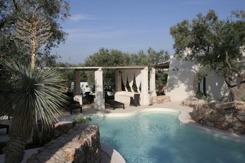 Swimming pool and common pergola