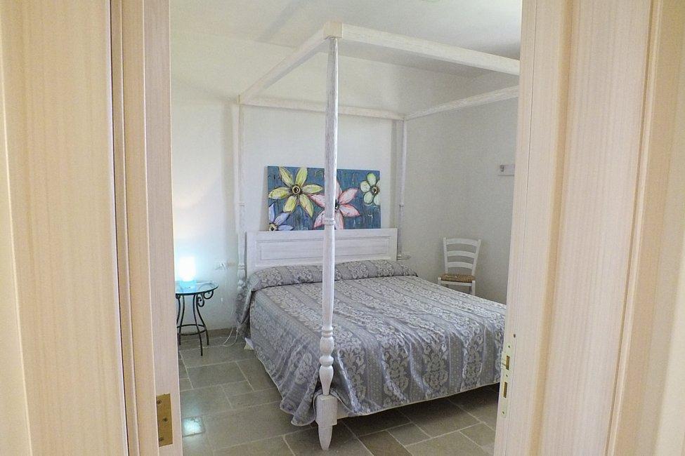 Unit A-B - Double bedroom