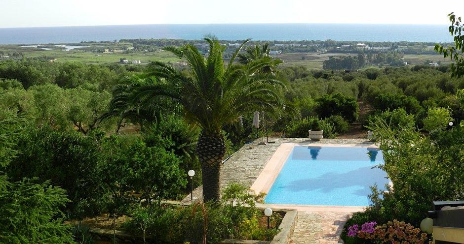 Swimming pool and sea view