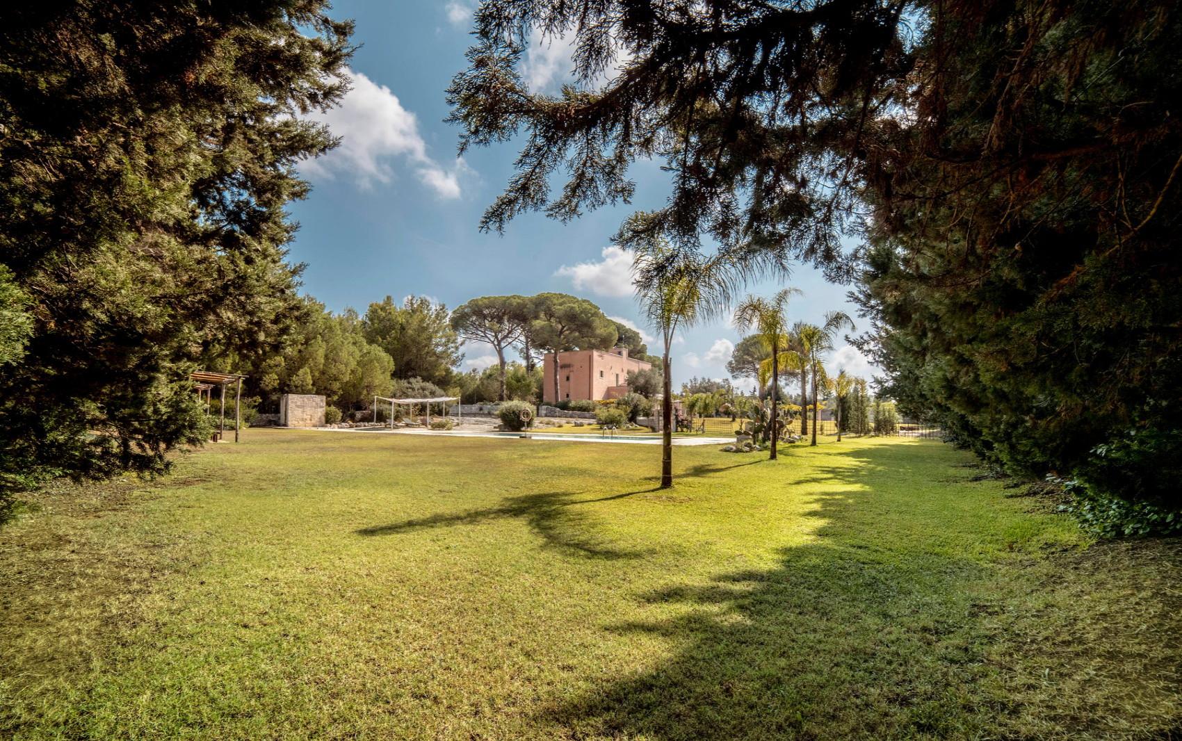 property & garden view 