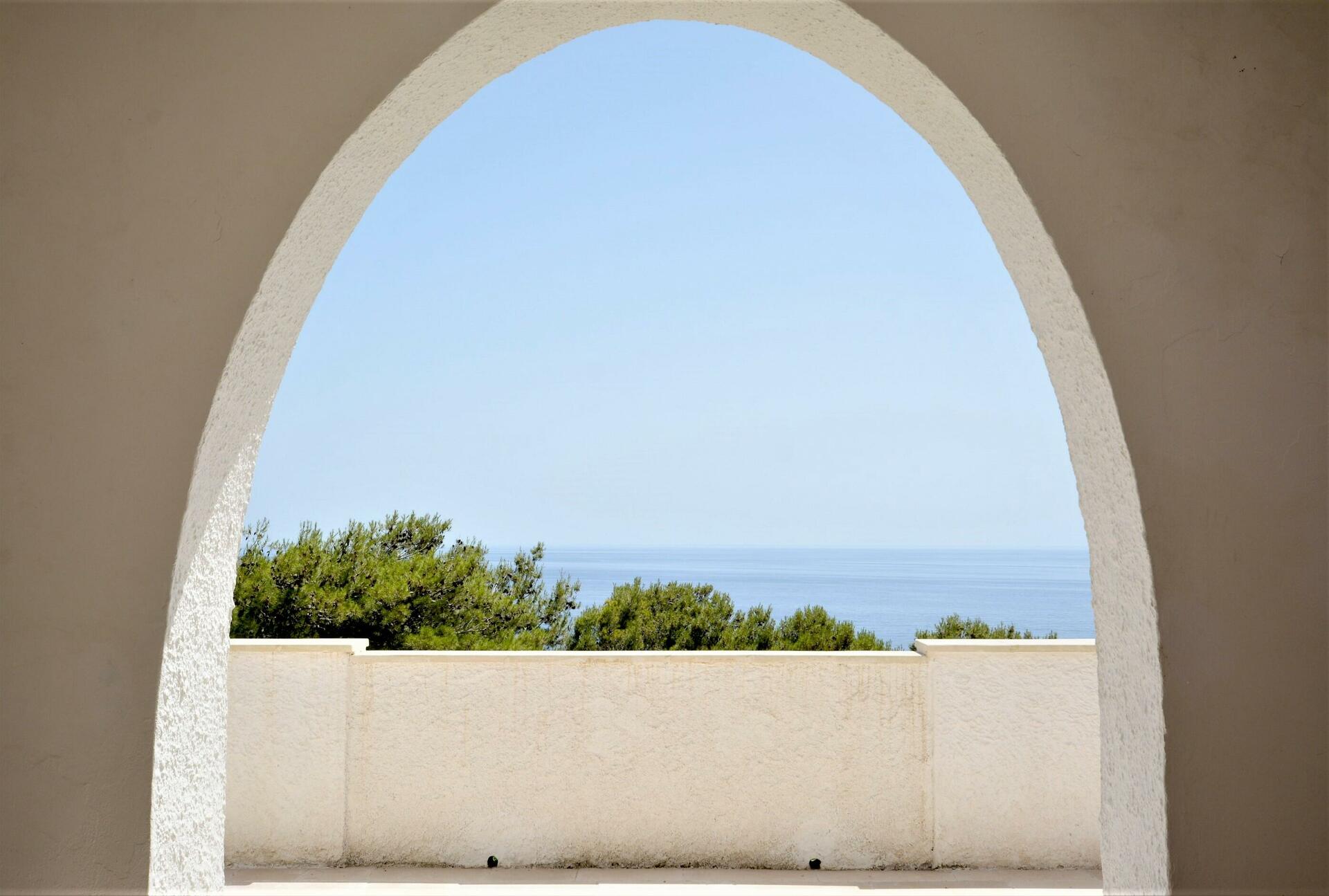 1er étage - Terrasse aménagée avec vue mer panoramique