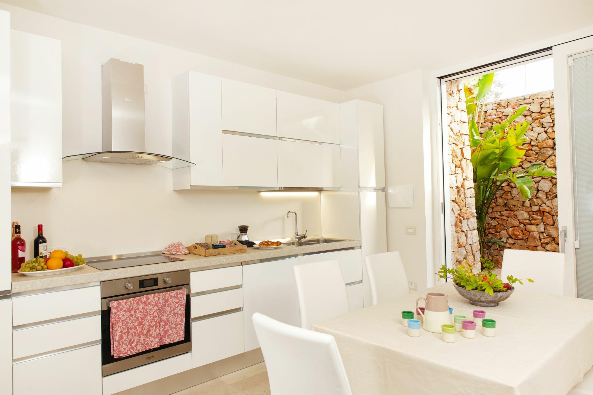 Villa basement floor kitchen dining room