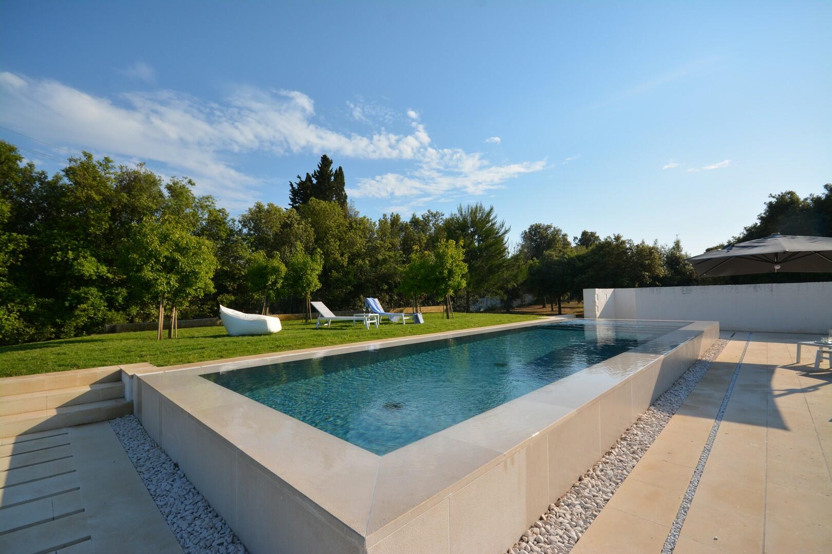 Espace piscine equipè