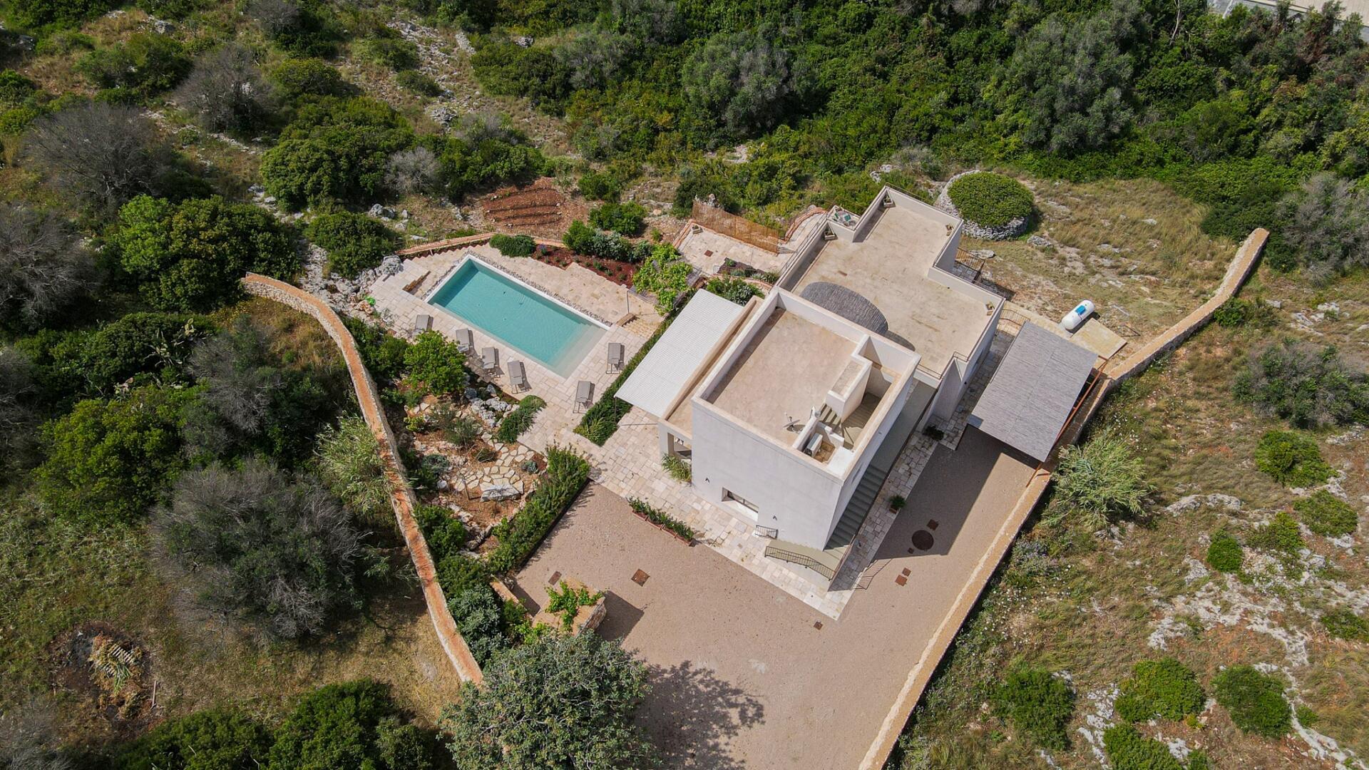 VILLA DORA