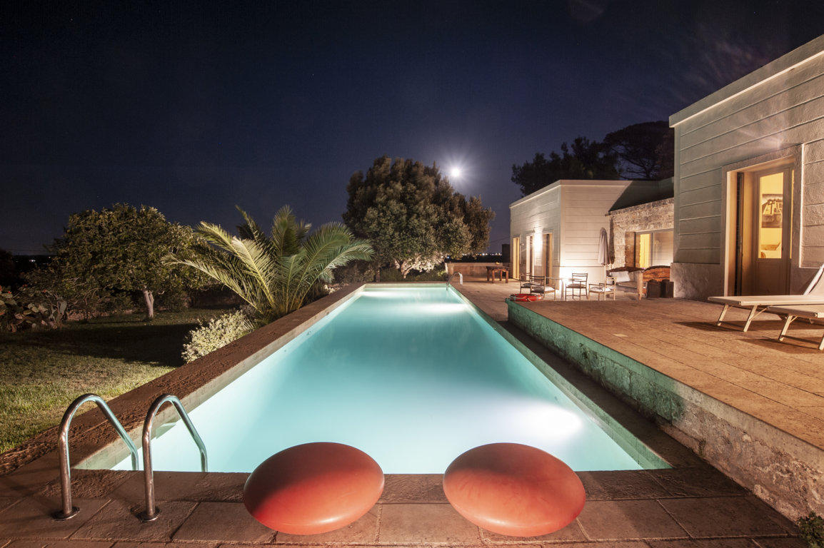 Piscina di notte