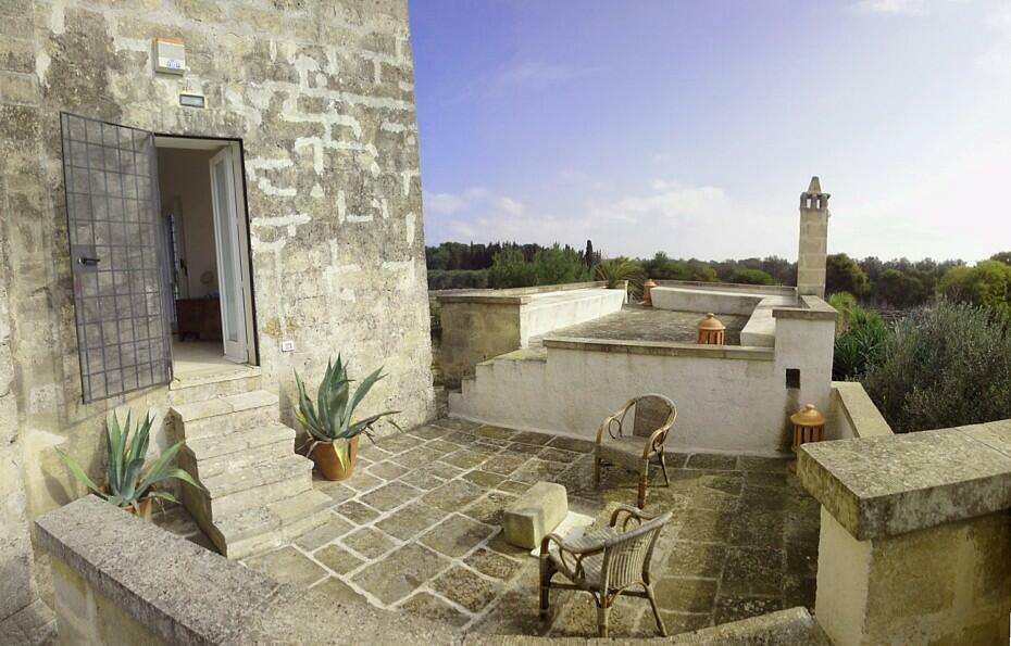 Petite terrasse chambre à coucher F