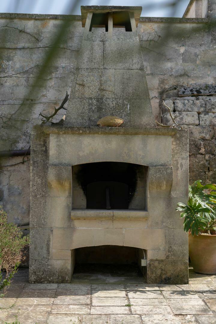 Pizza oven