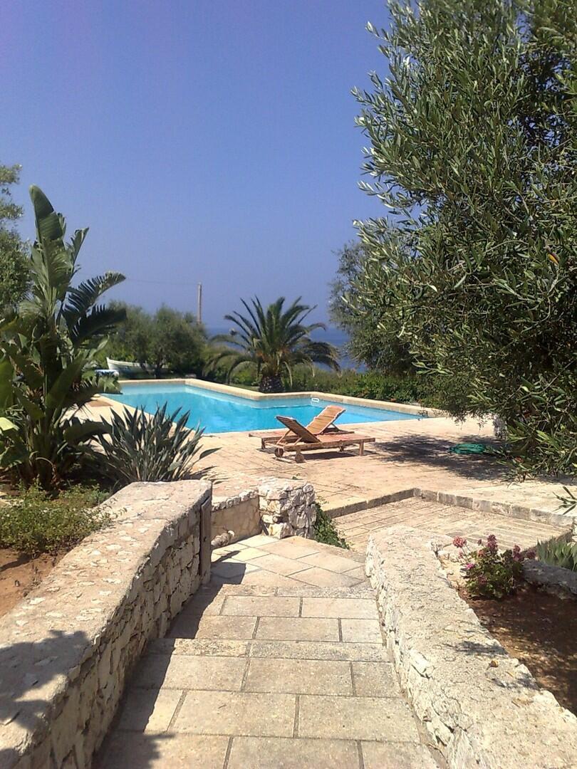 VILLA GRECALE