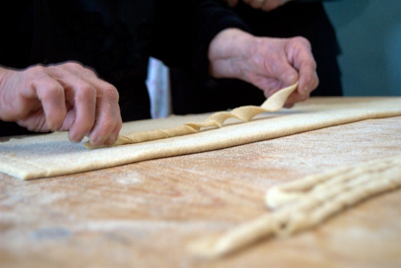 Grano, olio d'oliva e verdure